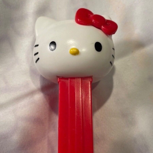 Pez Pets Hello Kitty Dispenser Unwrapped - Picture 5 of 5